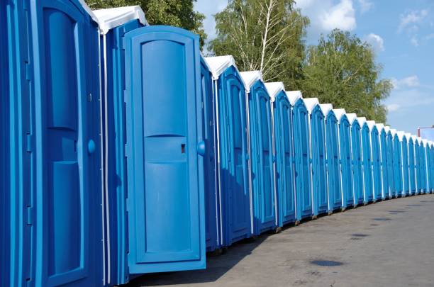 Best Portable toilet rental cost  in Johnston, IA